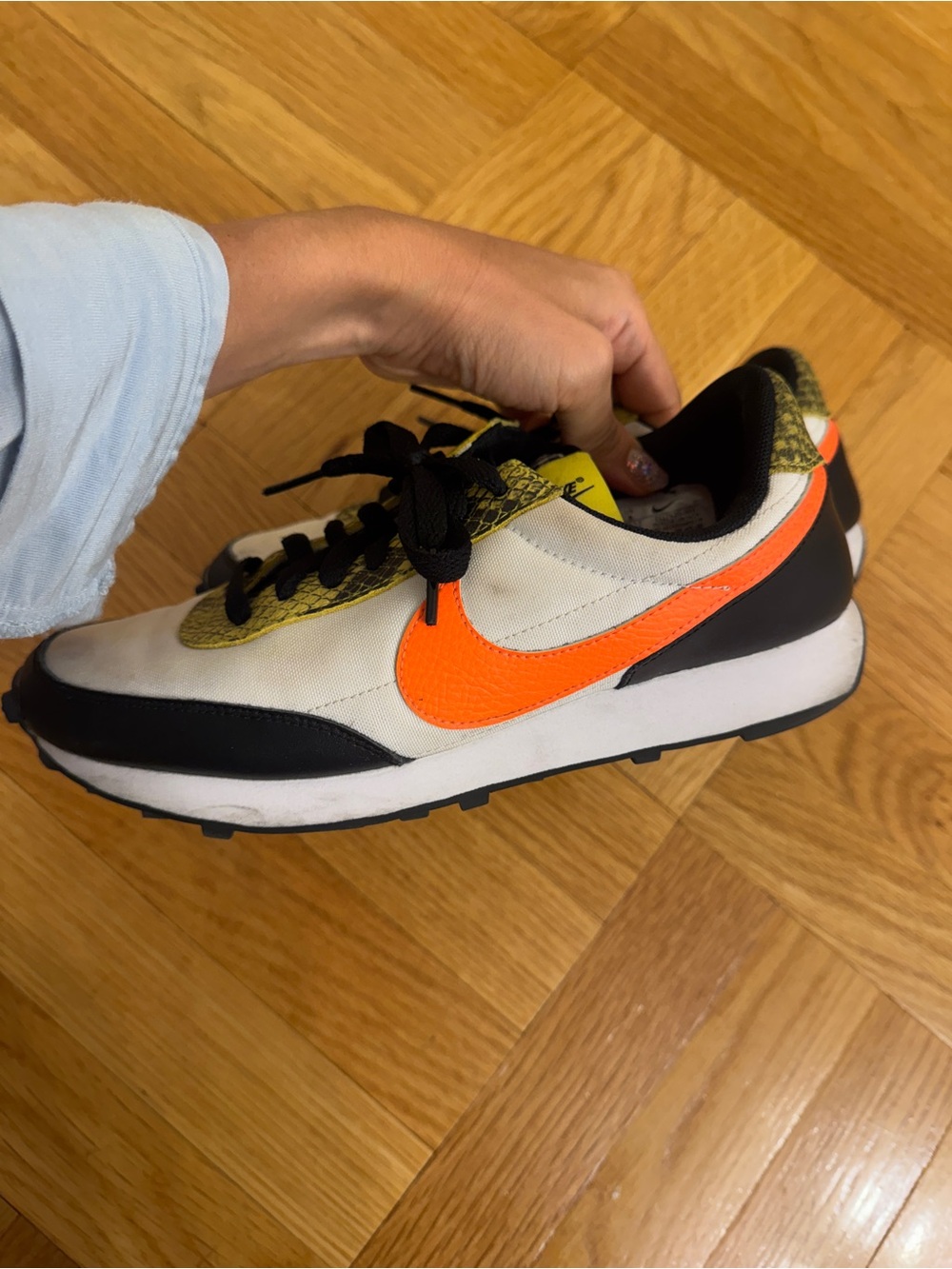 Nike Womens White Sneakers with Bright Orange Swoosh